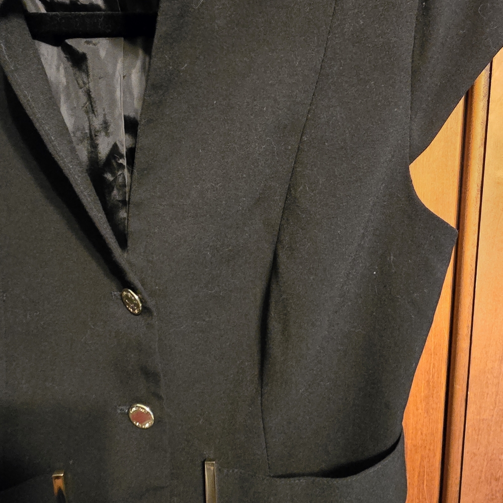 Elegant High Collar Calvin Klein Black Button-Down Dress - Picture 3 of 7